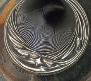 Severe Metal Hose Twist.jpg Severe Metal Hose Twist.jpg