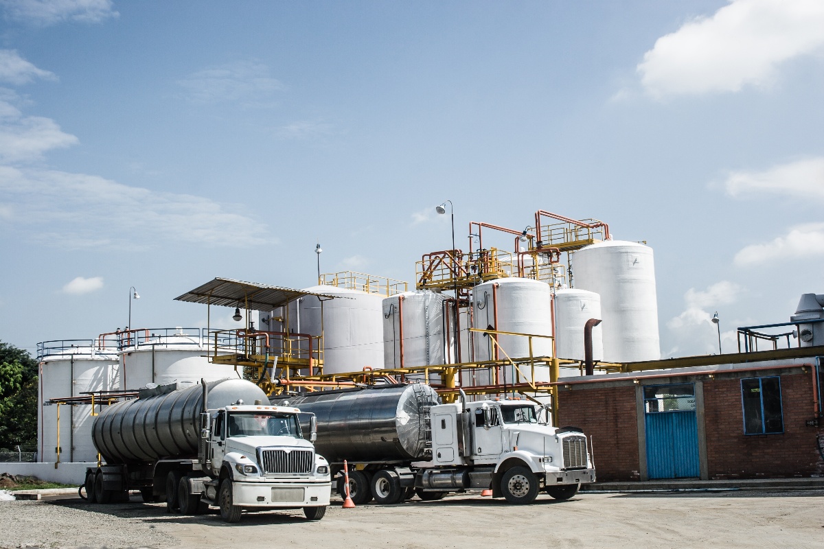 iStock-178642885 - Chemical Storage Tank And Tanker Truck-1