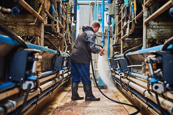 iStock-875237128_Cleaning off the factory floor