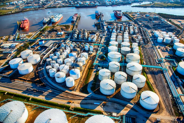 Aerial-View-Texas-Oil-Refinery-Fuel-Storage-Tanks