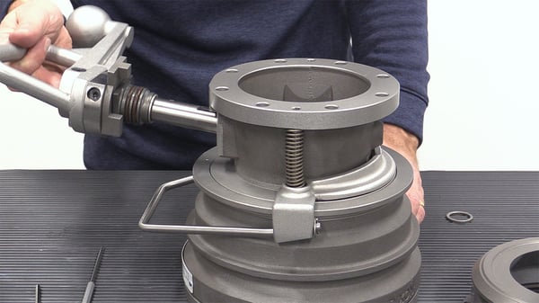 reassembly-final-step-insert-handle